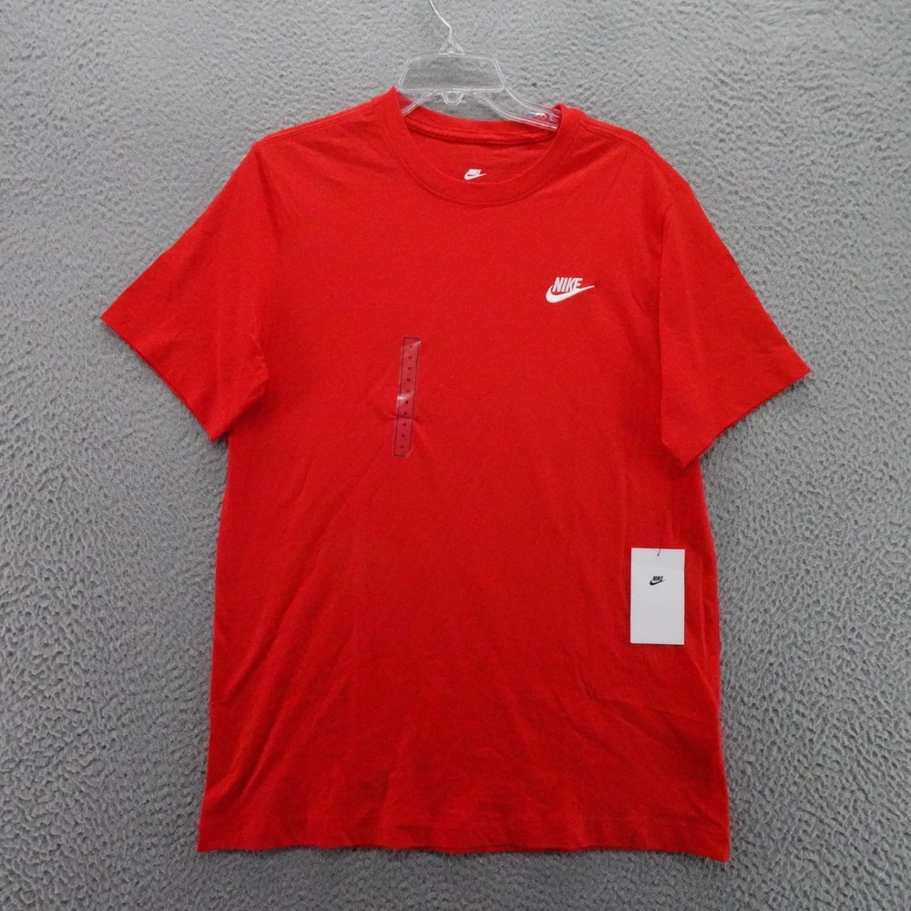 Nike Sportswear Club Tee Mens Medium University Red Cotton T Shirt NEW